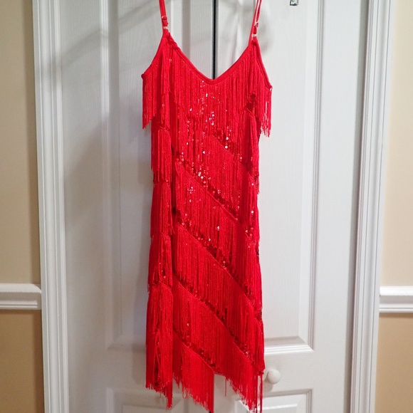 Stunning Red Strap Stretchy Flapper 32” Medium Lin - Picture 1 of 5